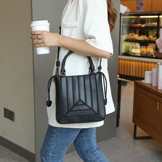 Women's Trendy Fashionable Color Contrast Patchwork Pleated Crossbody Bags