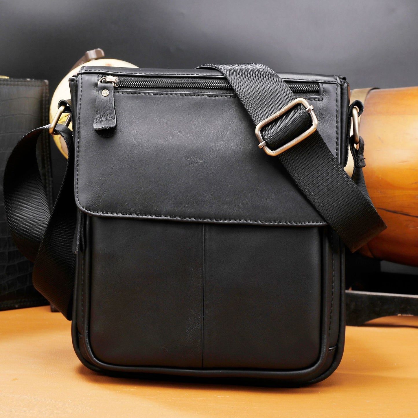 Men's Layer Leather Vertical Soft Noodle Leisure Men's Shoulder Bags