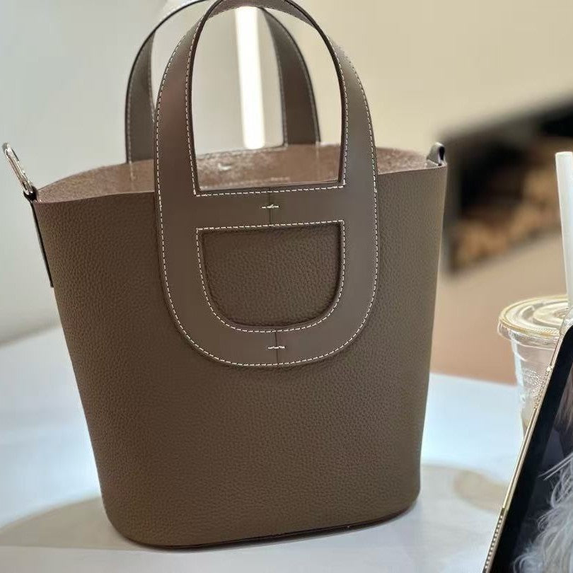 Women's Nose Vegetable Basket Layer Cowhide Large Handbags