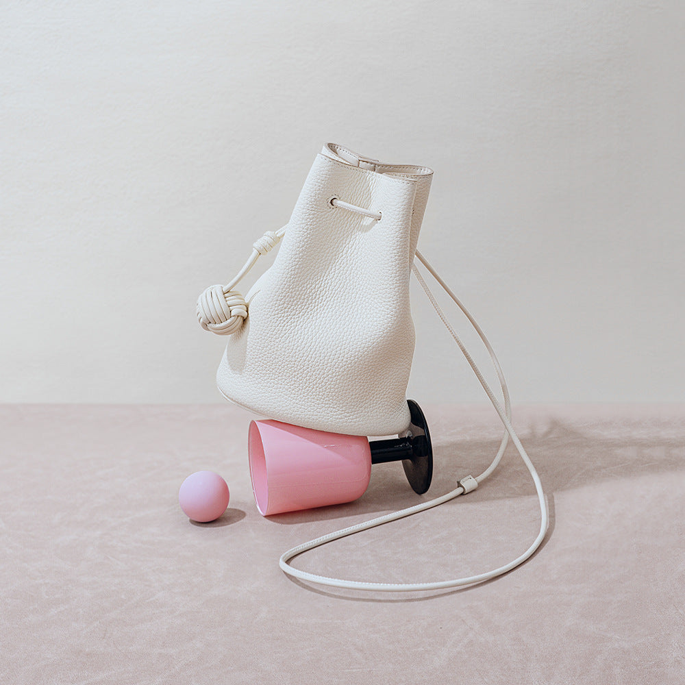 Women's Niche Drawstring Genuine Leather Simple First Bucket Bags