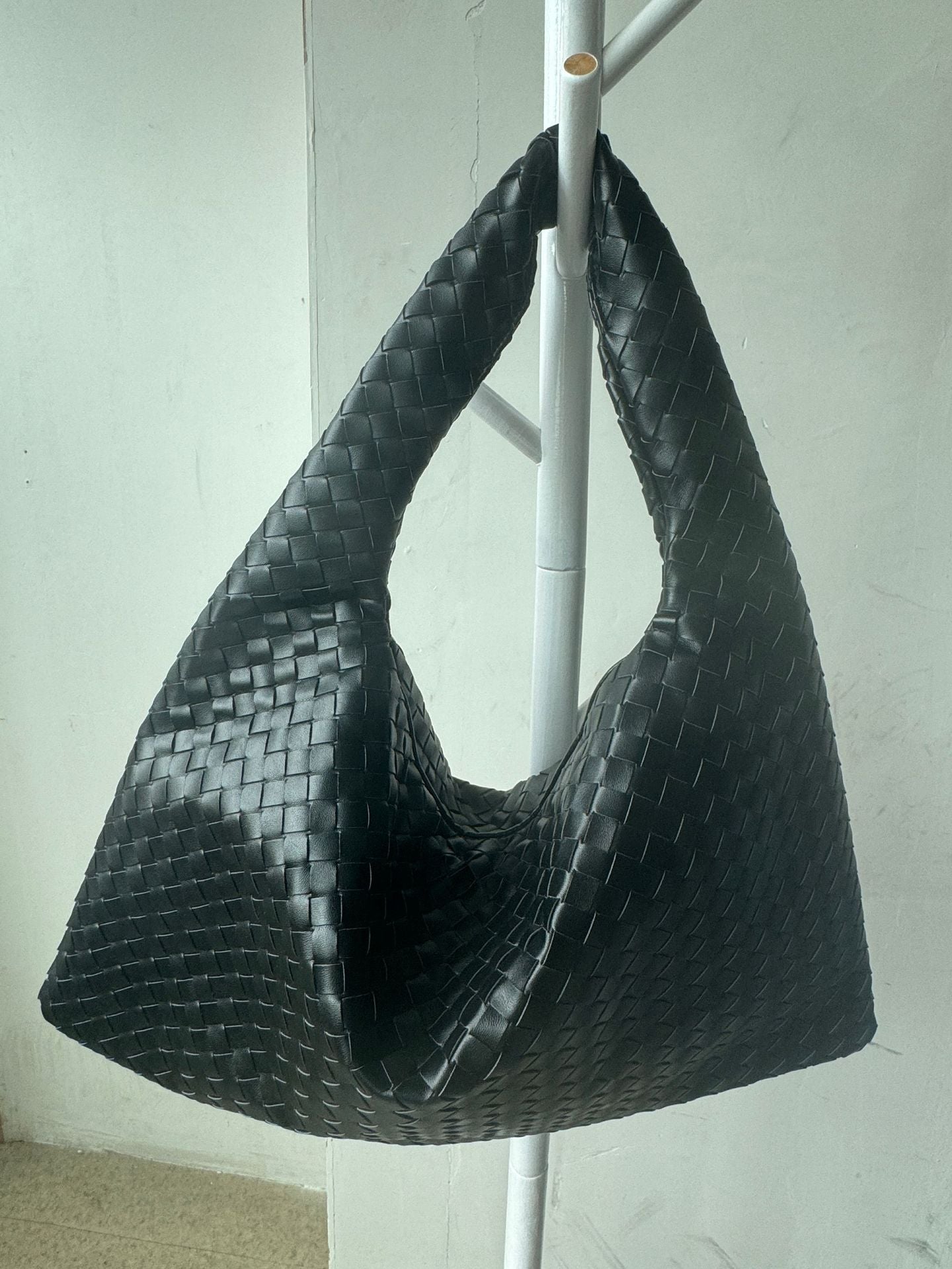 Women's Trendy Woven Large Capacity Totes Portable Tote Bags