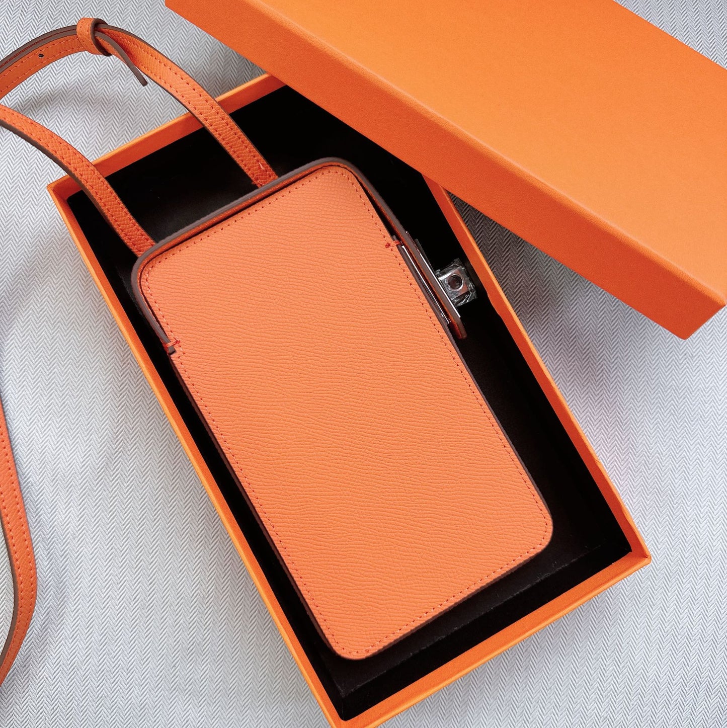 Genuine Leather Palm Pattern Mobile High-grade Phone Bags