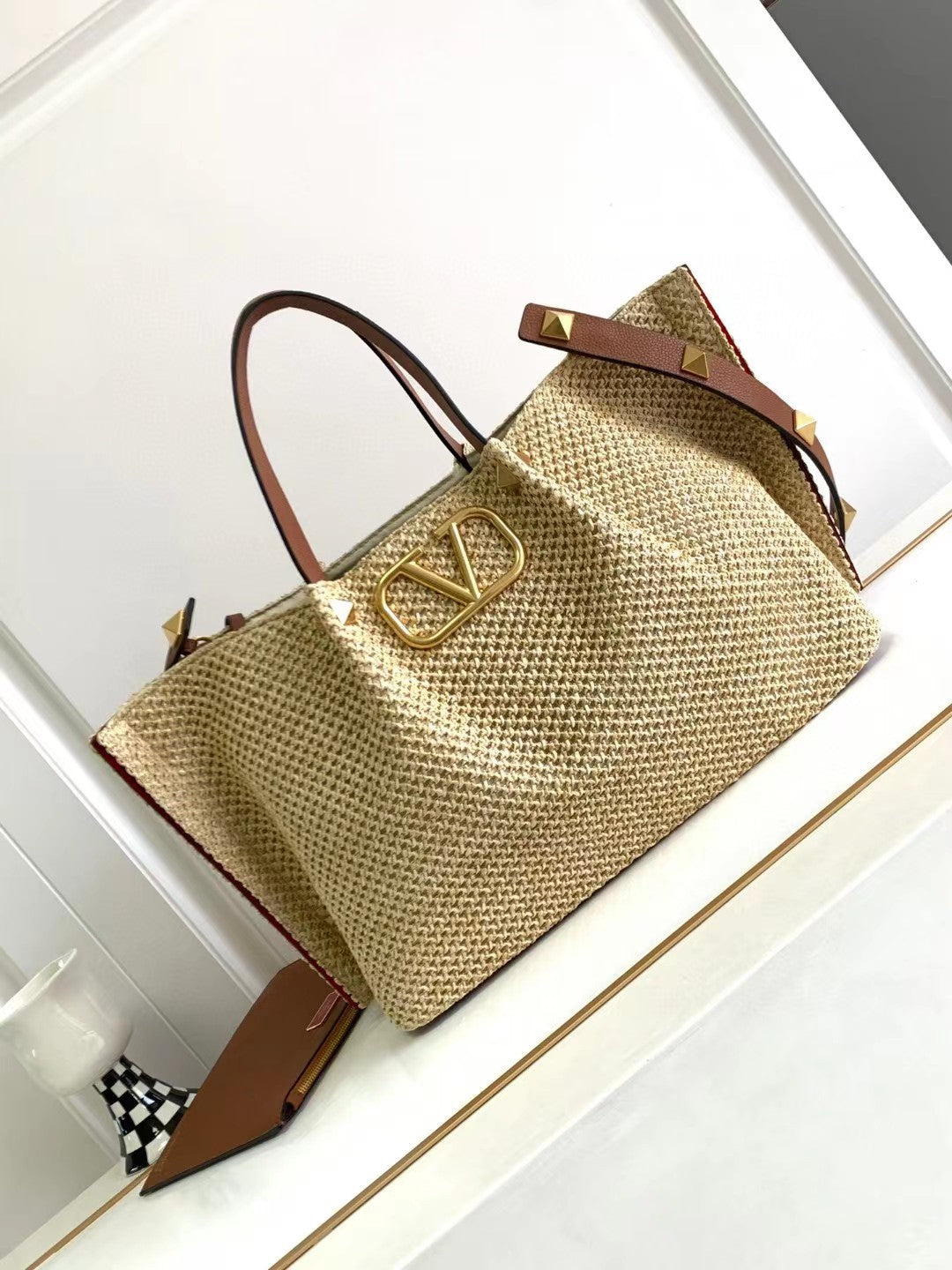 Direct Wholesale V Rivet Chain Shopping Tote Bags