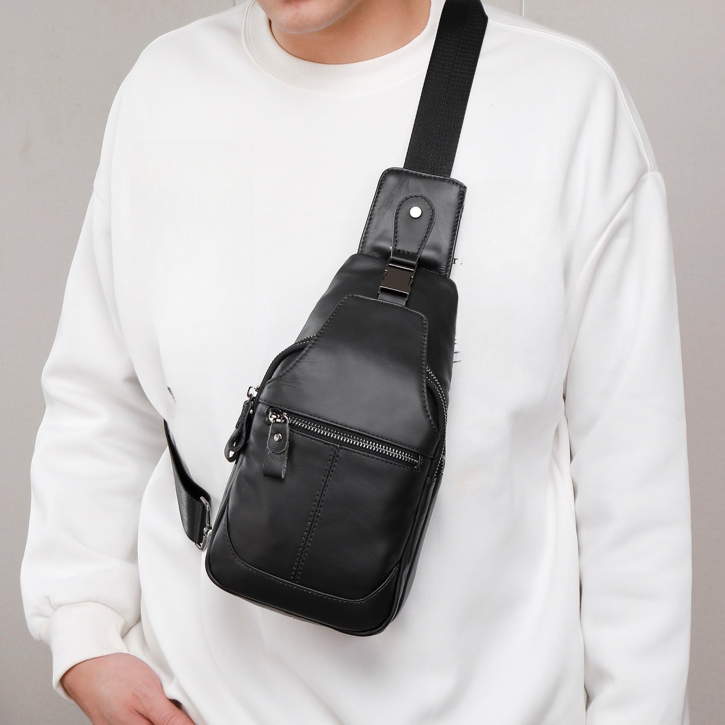 Men's Genuine Leather Fashion First Layer Cowhide Bags