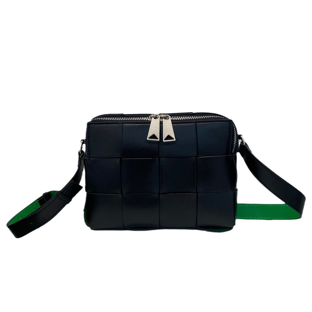 Volume Dark Green Parrot Woven Double Crossbody Bags