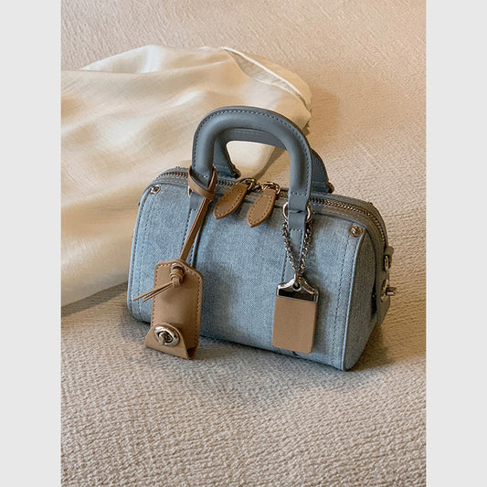Women's Platinum Blue Sea Pillow Spring Niche Small Square Bags