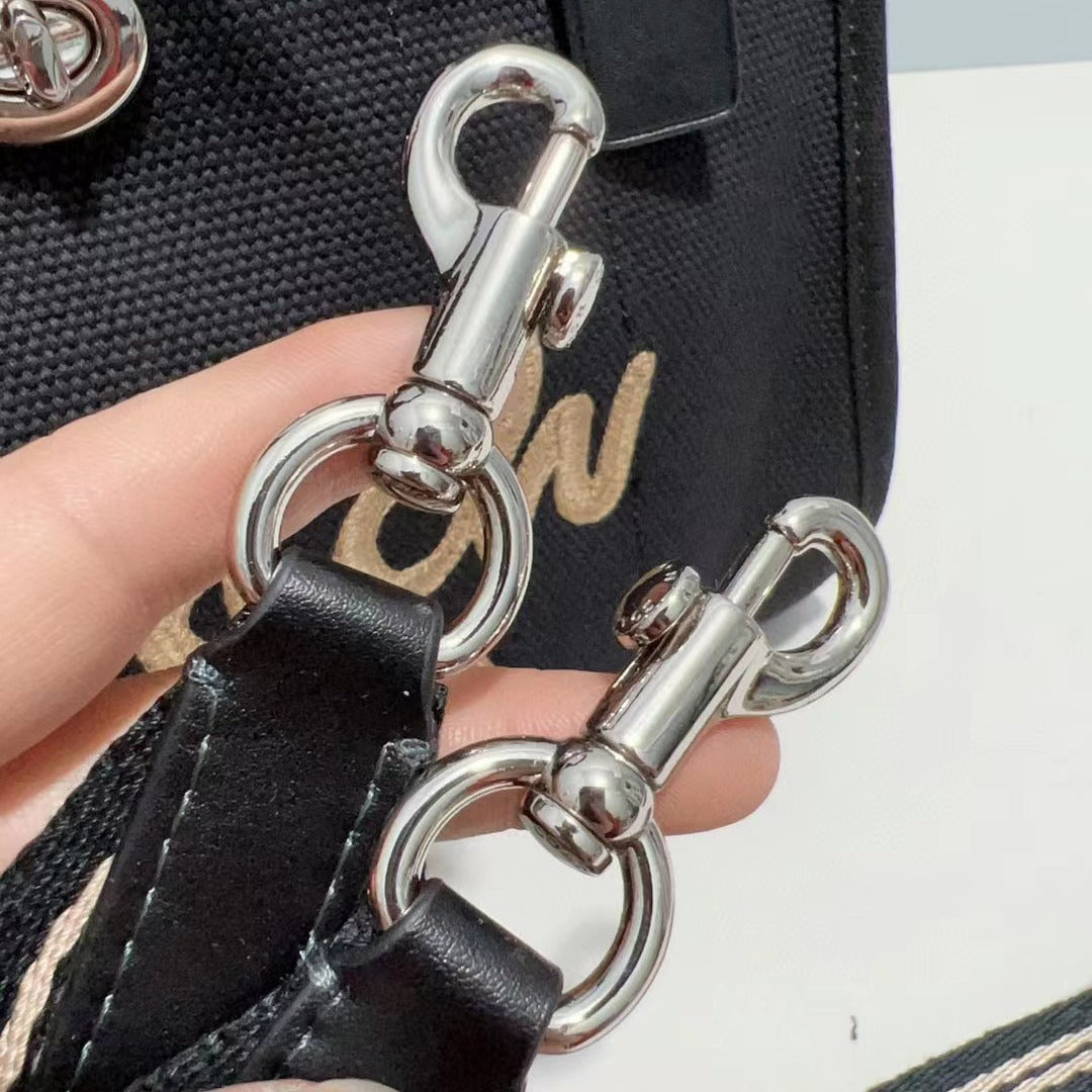 High-quality Canvas Large Capacity Embroidered Portable Crossbody Bags