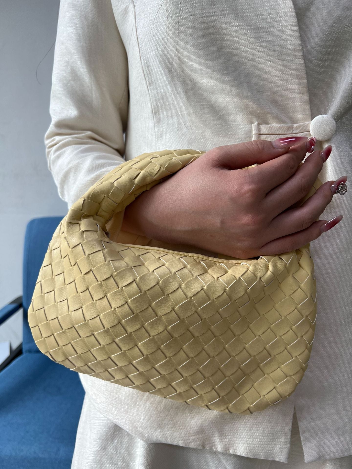 Knotted Hand-woven Horn Portable Dumpling Lot Handbags