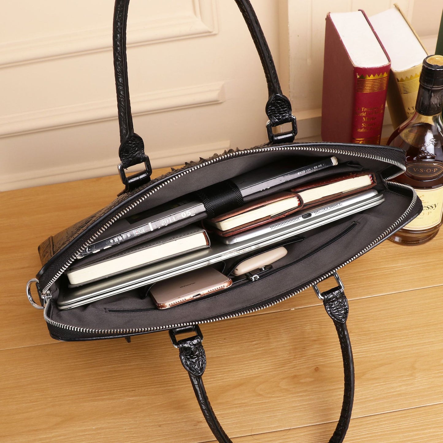Men's Crocodile Pattern Business One Computer Men's Handbags