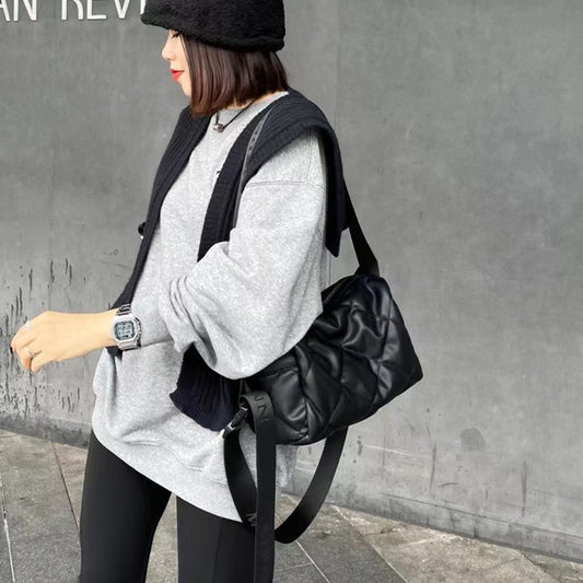 Women's Soft Leather Lazy Style Diamond Pattern Crossbody Bags