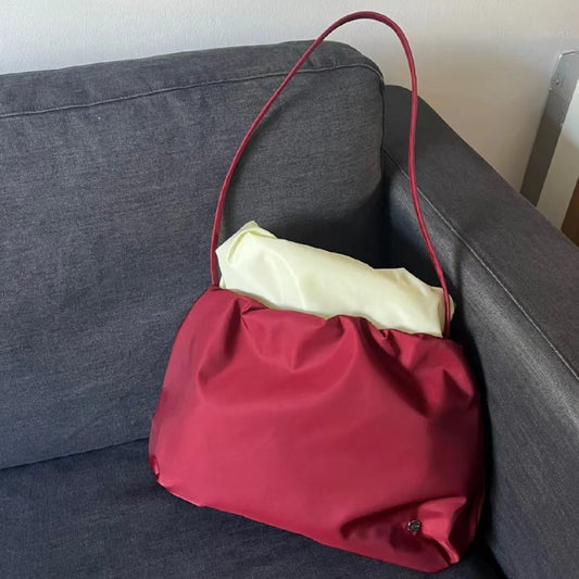 Women's Cloud Niche High-grade Large Capacity Commuter Shoulder Bags