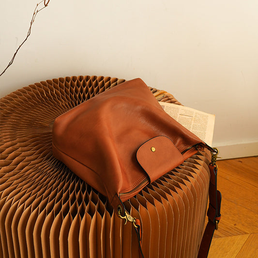 Women's Street Retro First Layer Cattlehide Leather Fashion Crossbody Bags