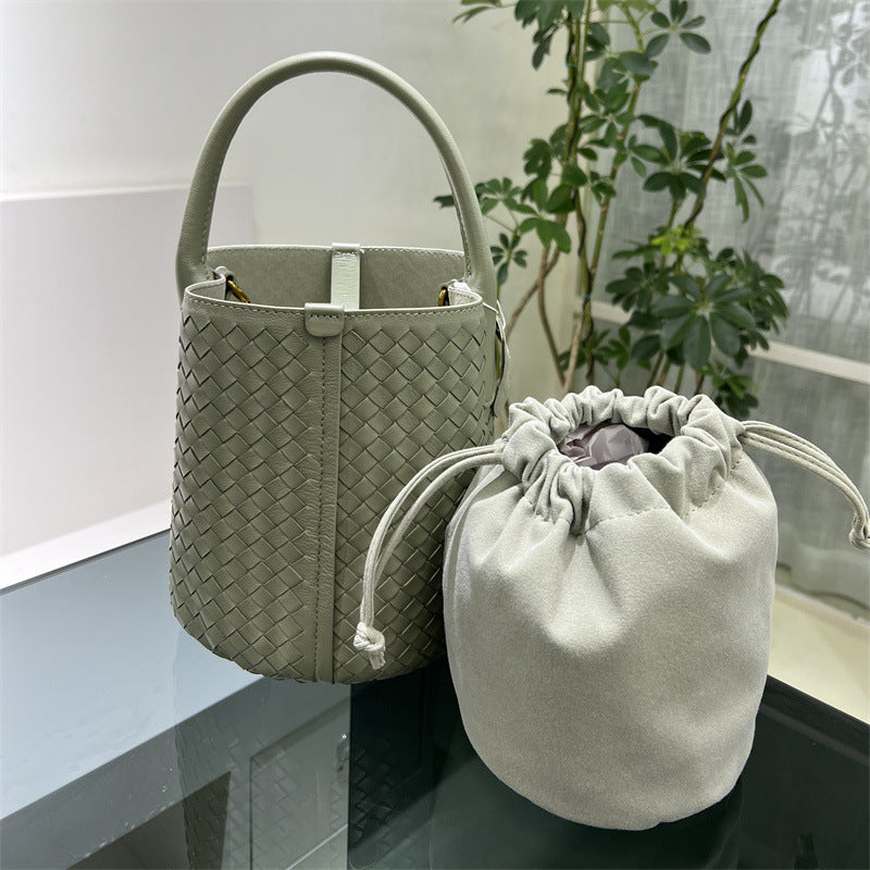 Women's Handmade Genuine Leather Woven High-grade Bucket Bags