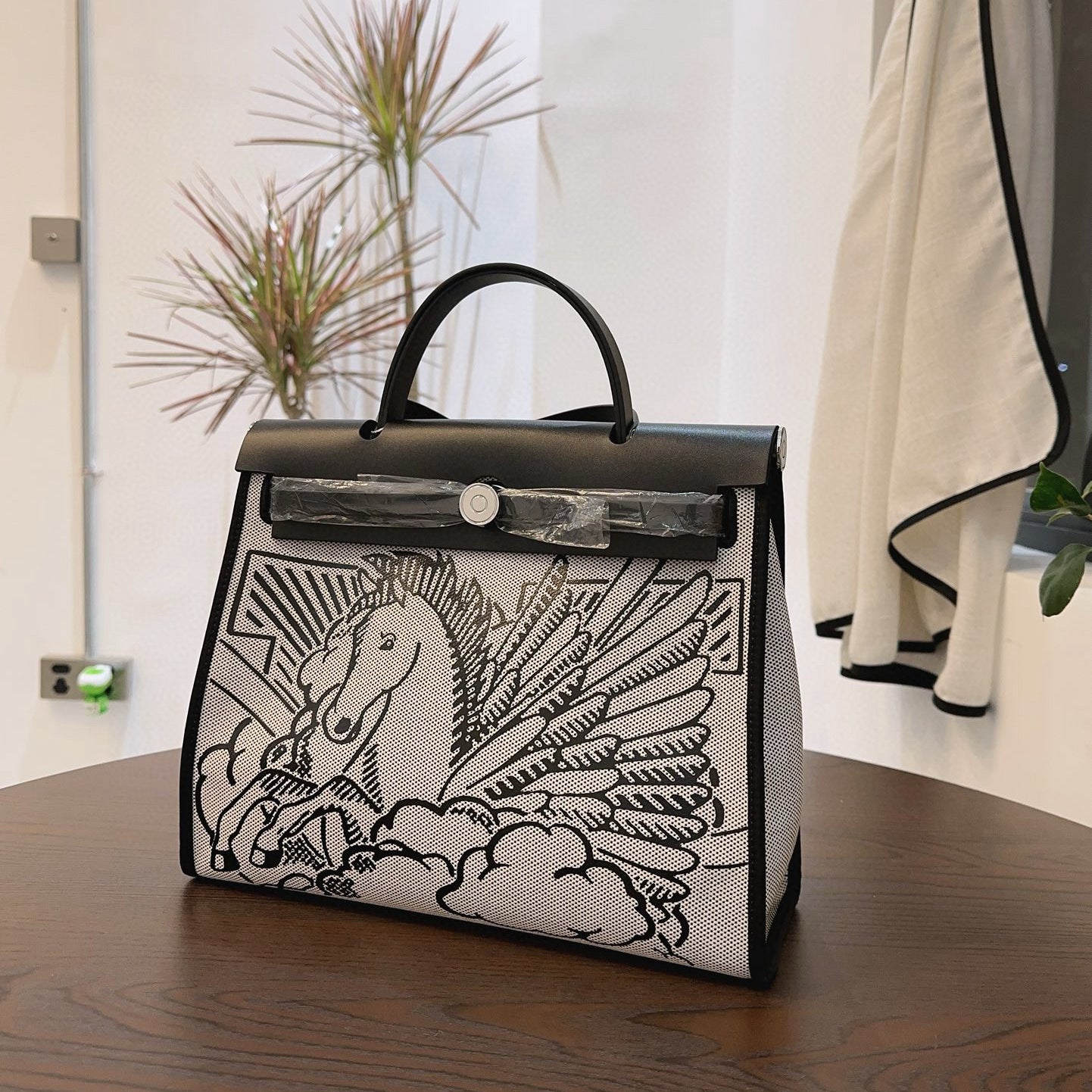 Women's Kelly Cowhide Stitching Canvas Large Capacity Handbags