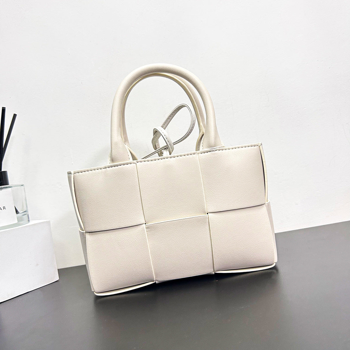 Women's Texture Big Woven Simple Fashion Large Shoulder Bags