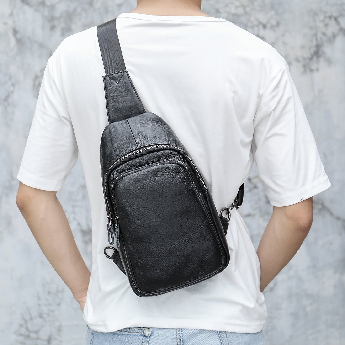 Men's High-grade Leather Retro First Layer Cowhide Bags