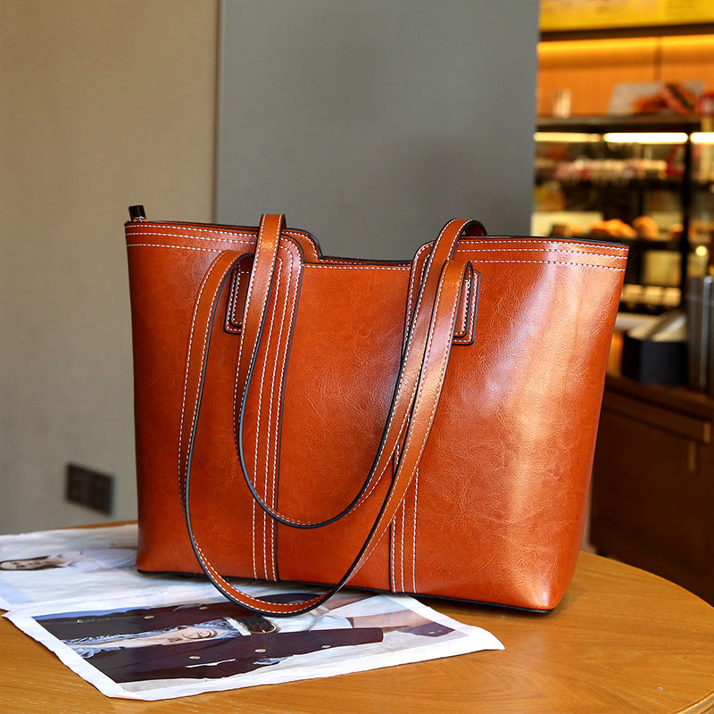 Women's Simple Underarm Light Luxury Large Capacity Shoulder Bags