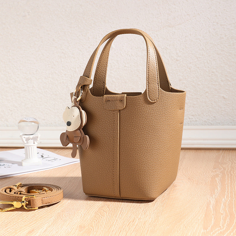 Women's Fashionable Vegetable Basket Large Capacity Leather Handbags