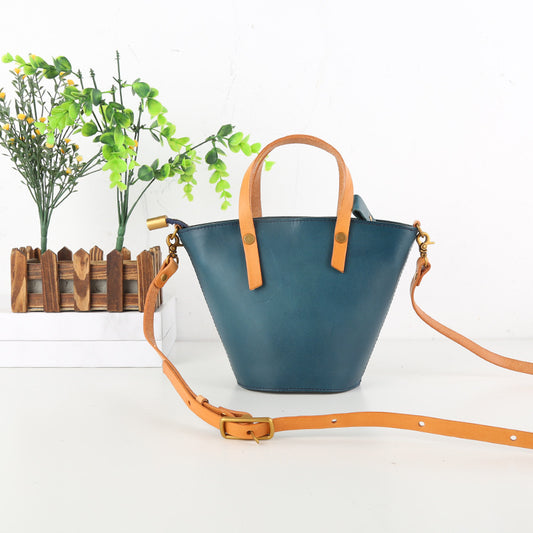 Women's Pretty Soft Leather Retro Commuter Handbags