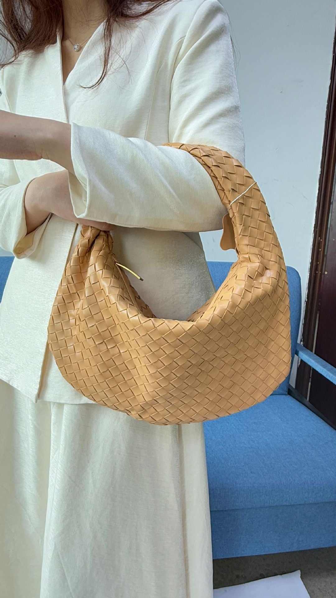 Women's High-grade Woven Stylish Underarm Large Capacity Tote Bags