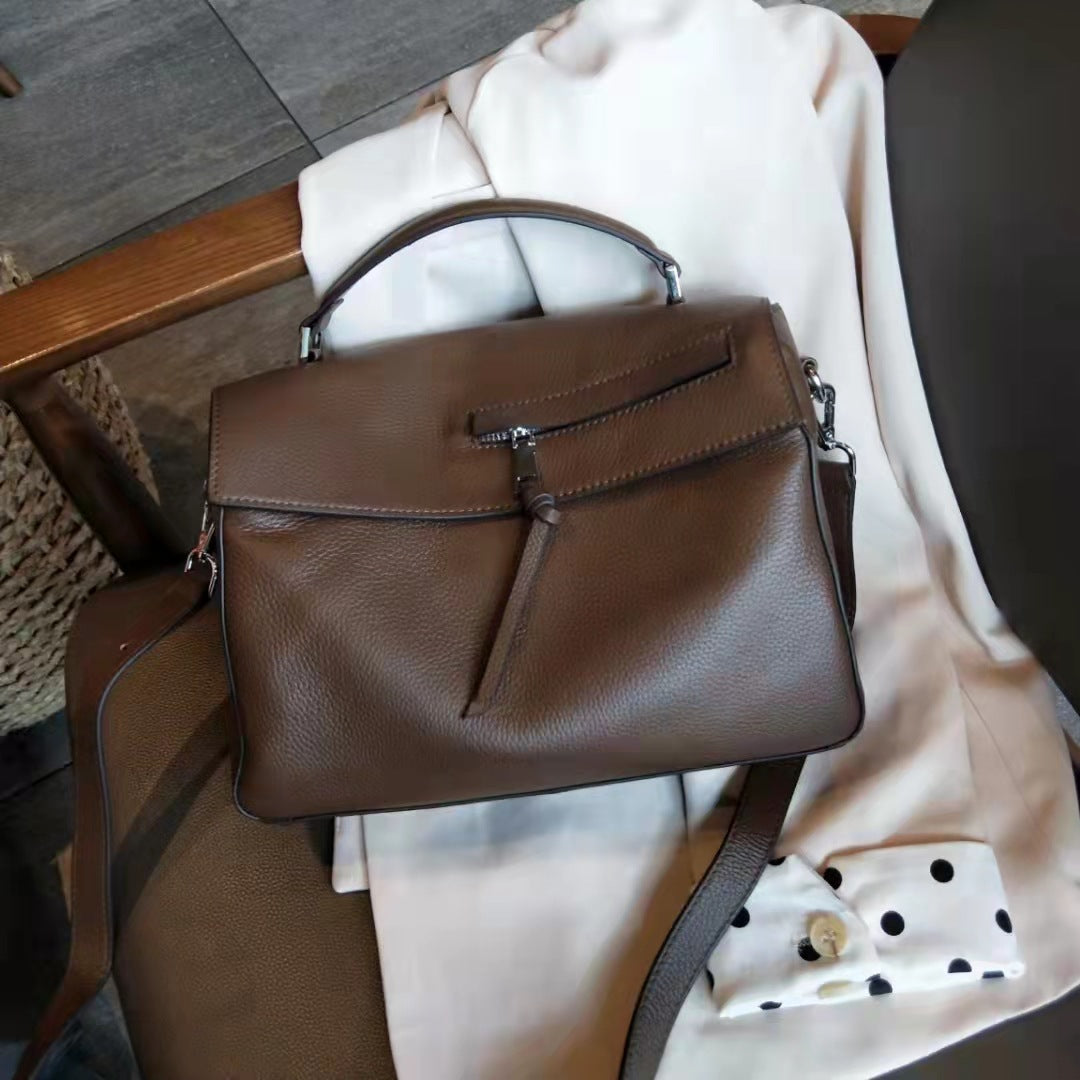 Women's Line Soft Leather Underarm Fashionable Large Shoulder Bags