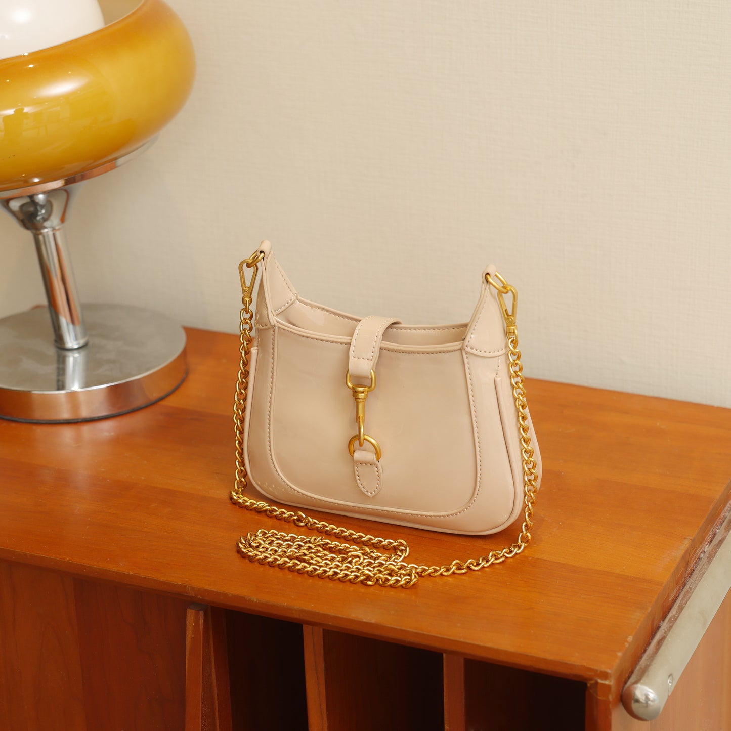Women's Fashion Summer Fashionable Stylish Chain Commuter Bucket Bags