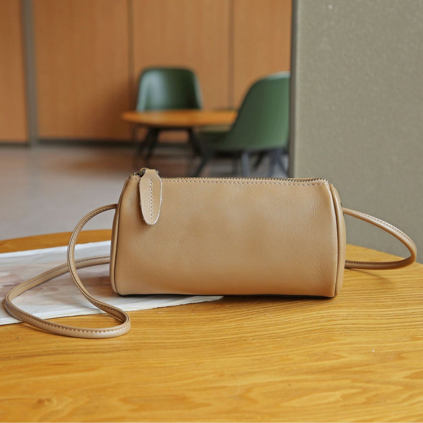 Women's Vegetable Tanned Fashionable Summer Top Layer Shoulder Bags