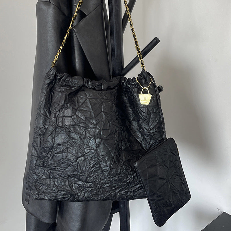 Women's Chain Texture Western Style Pleated Large Shoulder Bags