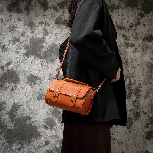 Women's Mountain Handmade Autumn Vegetable Tanning Leather Crossbody Bags