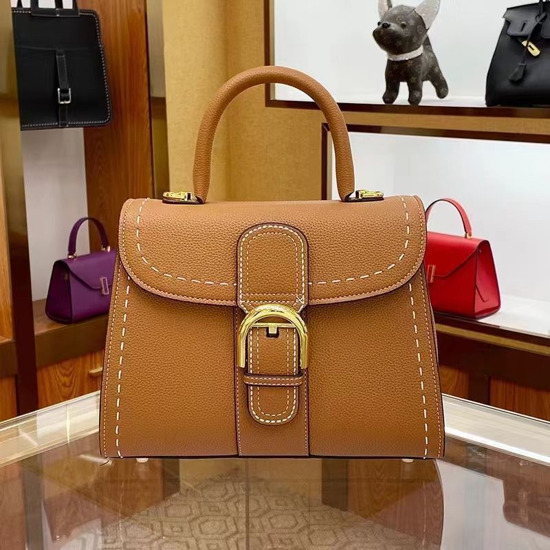 Women's Saddle Genuine Leather Vachette Clasp Vintage Shoulder Bags