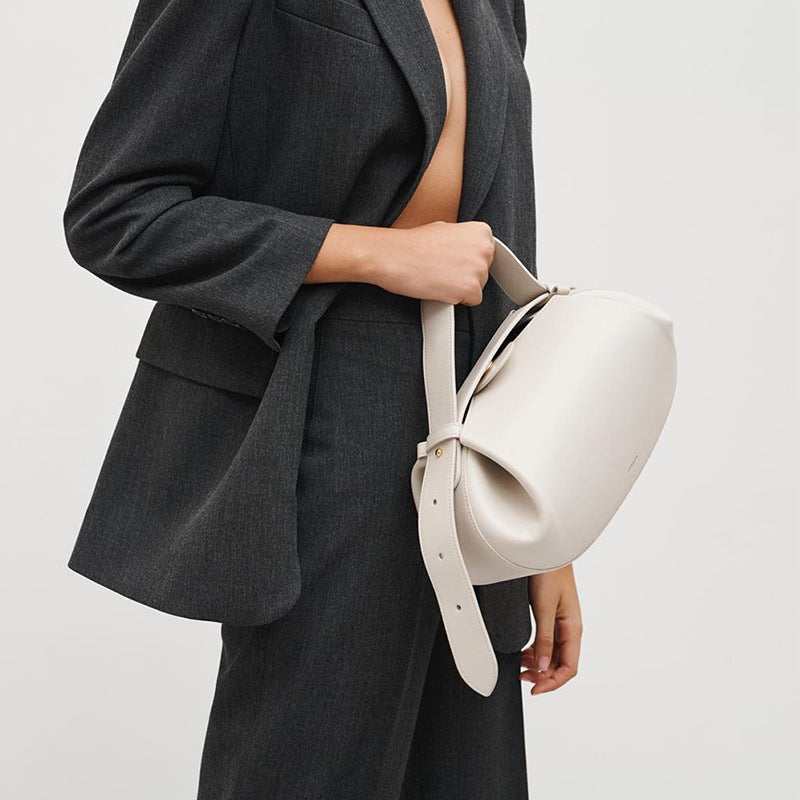 Women's Popular Three-dimensional Underarm Round Baguette Hand Shoulder Bags