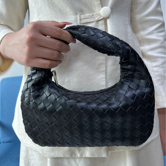 Knotted Hand-woven Horn Portable Dumpling Lot Handbags