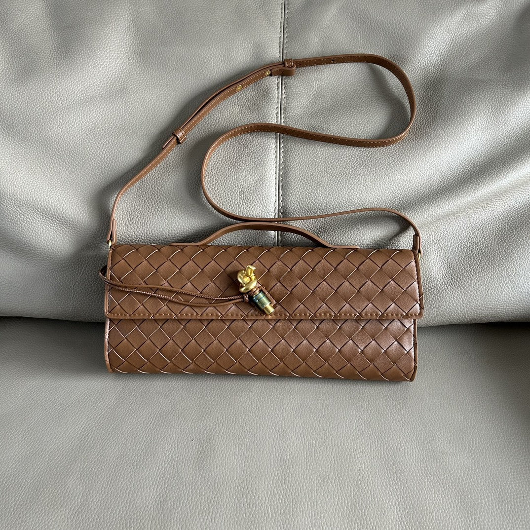 Women's French Stick Texture Hand-woven Hardware Fashion Handbags