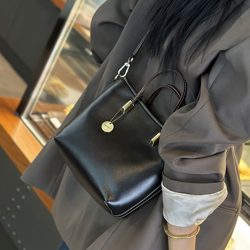 Women's Genuine Leather Retro Top Layer Vegetable Tanning Large Shoulder Bags
