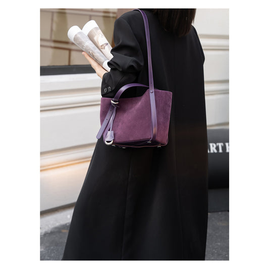 Women's Retro Large Capacity Western Style Fashion Handbags