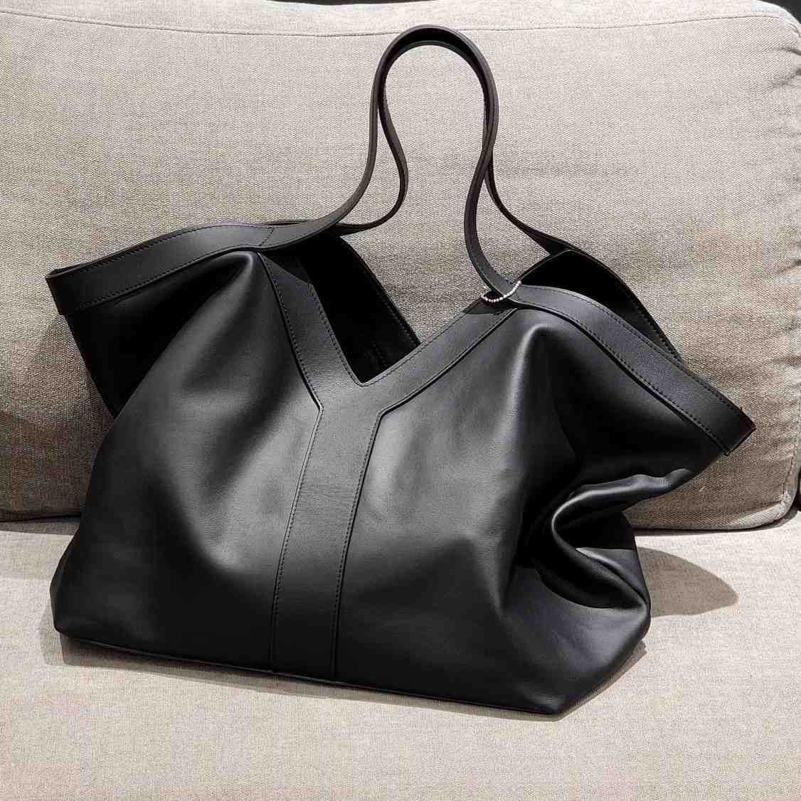 Lazy Loose Feeling Big Female Word Leather Large Capacity Handbags