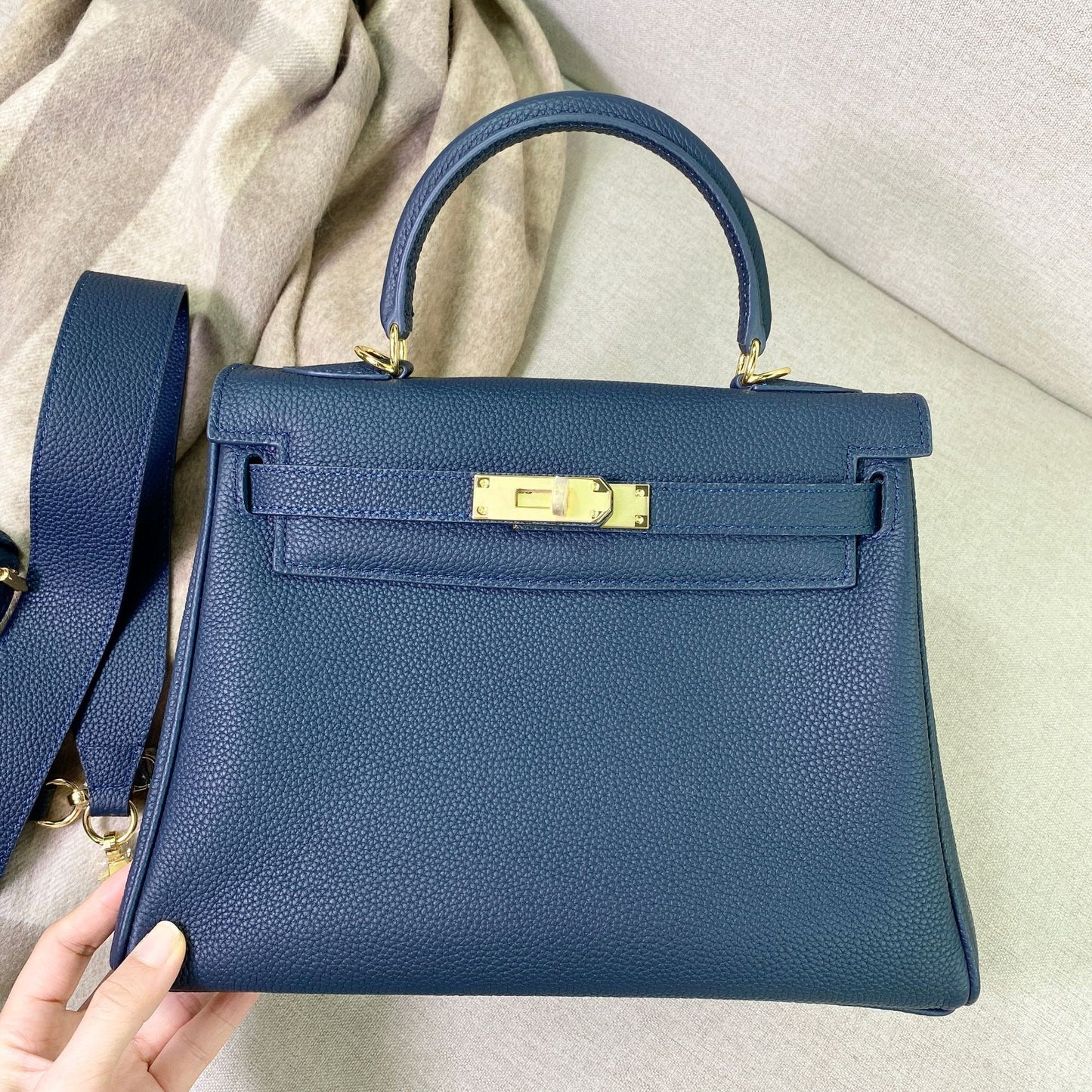 Women's Top Layer Cow Leather Wide Strap Shoulder Bags