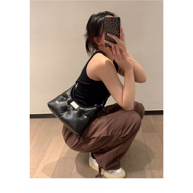Genuine Leather Fashionable Sheepskin Underarm Size Shoulder Bags