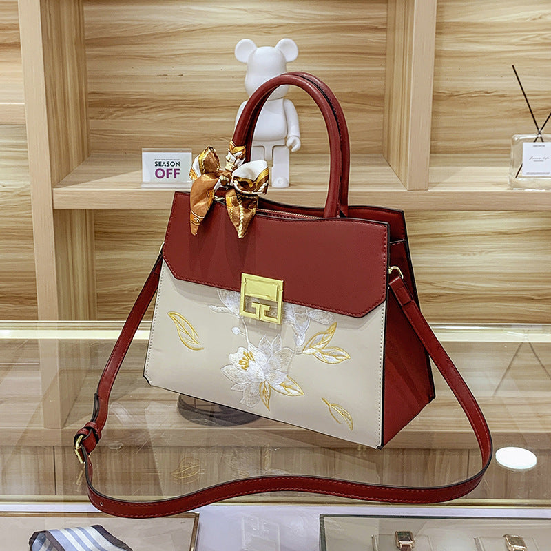 Women's Wedding Fashionable Large Capacity Embroidered Lotus Crossbody Bags