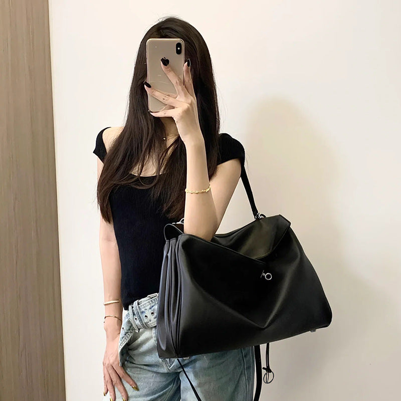 Style Callie Calfskin Underarm Large Capacity Shoulder Bags