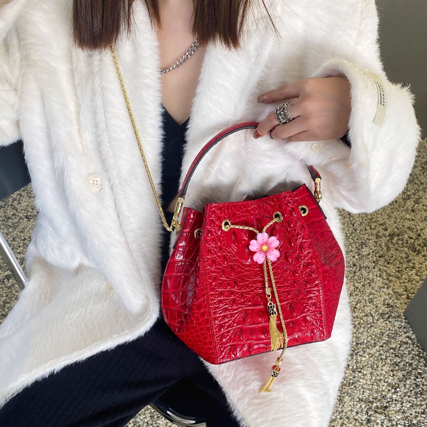 Women's Live Crocodile Pattern First Layer Cowhide Leather Chain Handbags