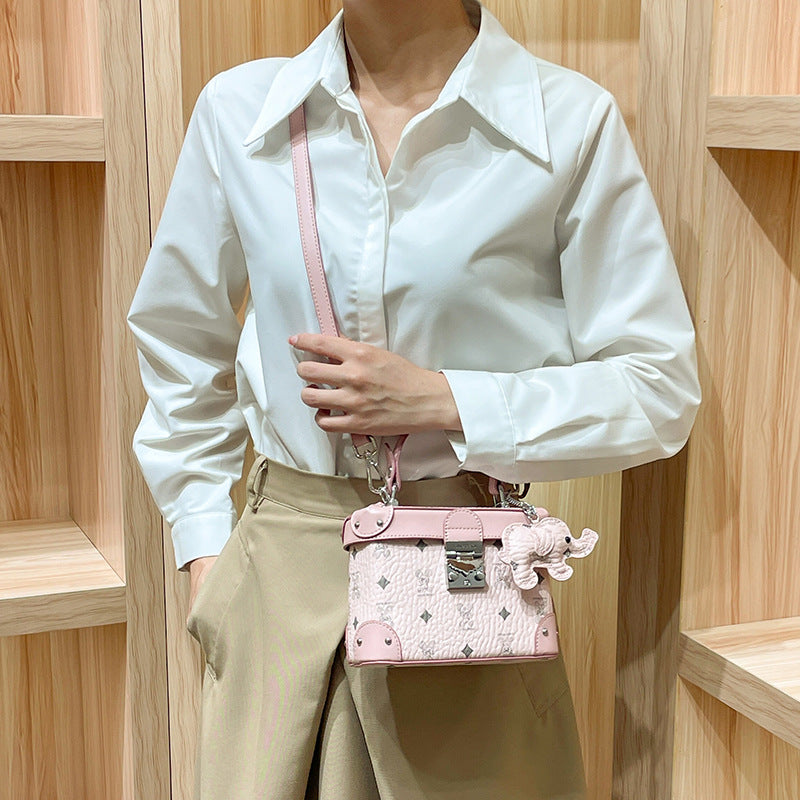 Women's Trendy Fashionable Stylish Cute Pink Design Handbags
