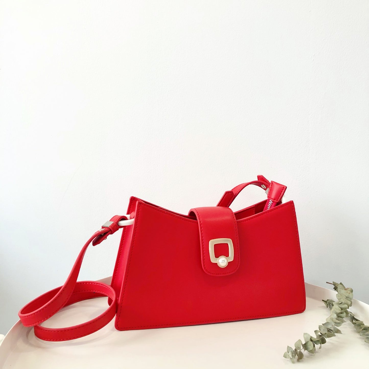 Women's Wedding Pearl Niche Fashion High-grade Simple Shoulder Bags