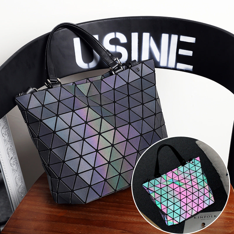 Women's Rhombic Fashion Trend Luminous Color Changing Handbags