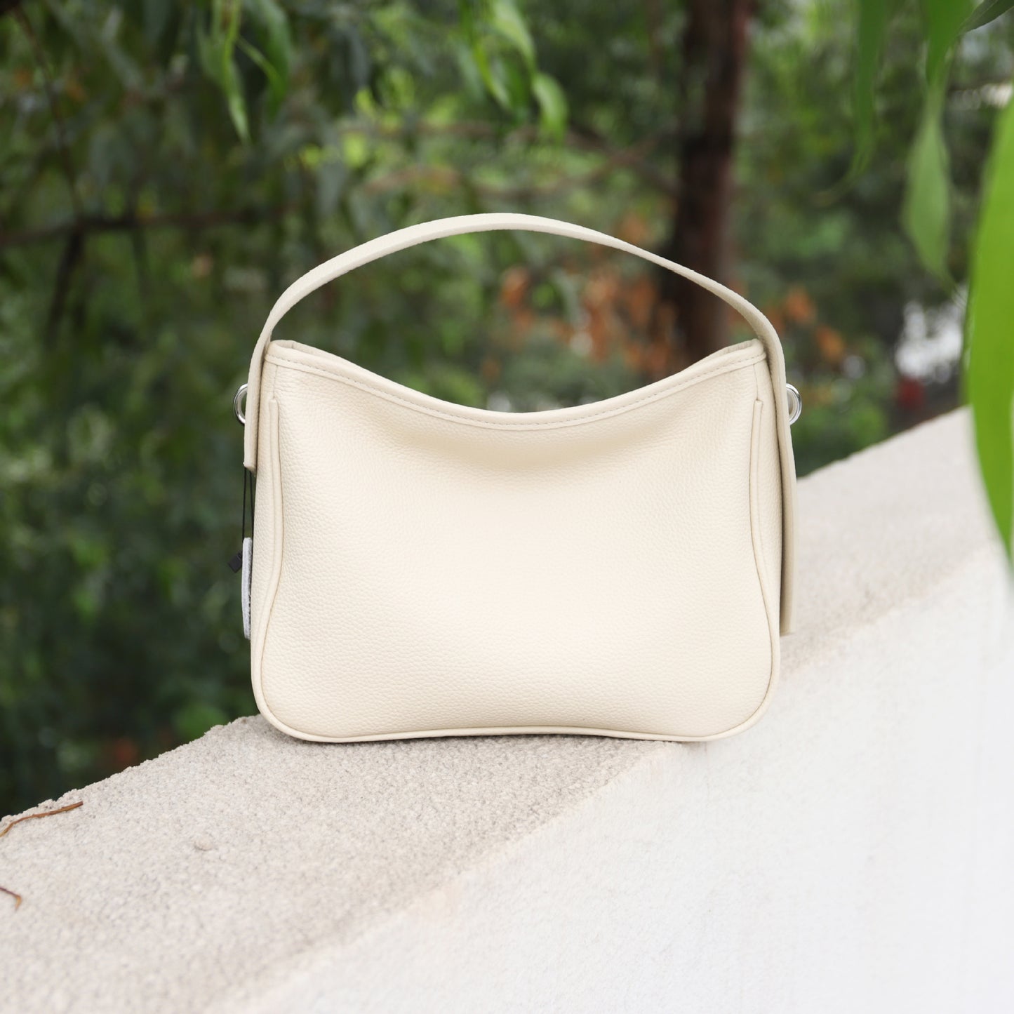 Women's Spring Genuine Leather Portable Niche Fashion Simple Crossbody Bags