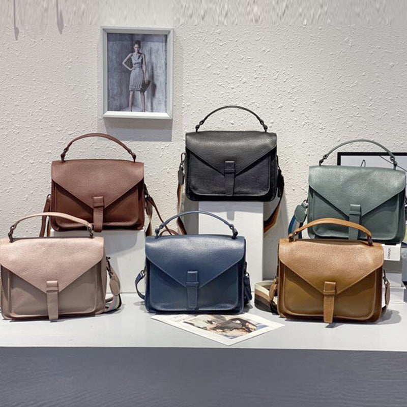 Portable Vintage Large Capacity First Layer Shoulder Bags