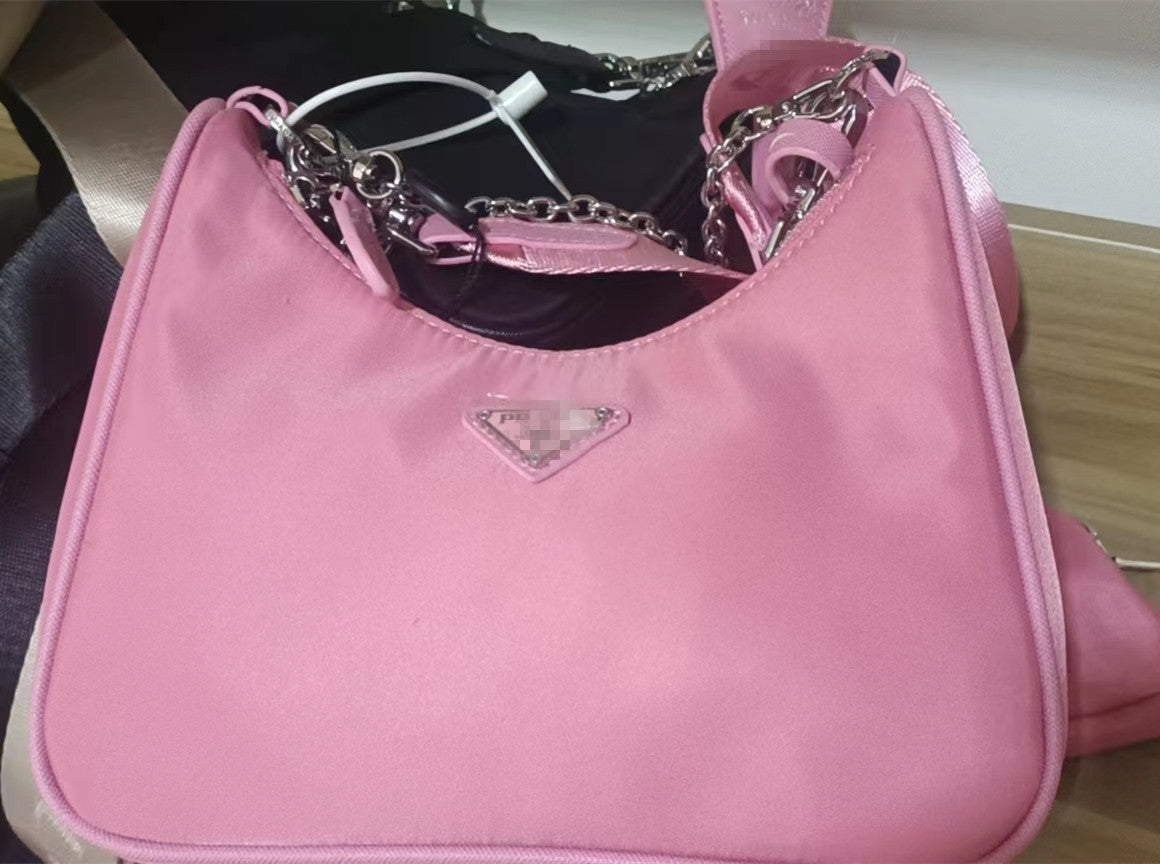 Women's Triangle Mark Waterproof Nylon Cloth Chain Crossbody Bags