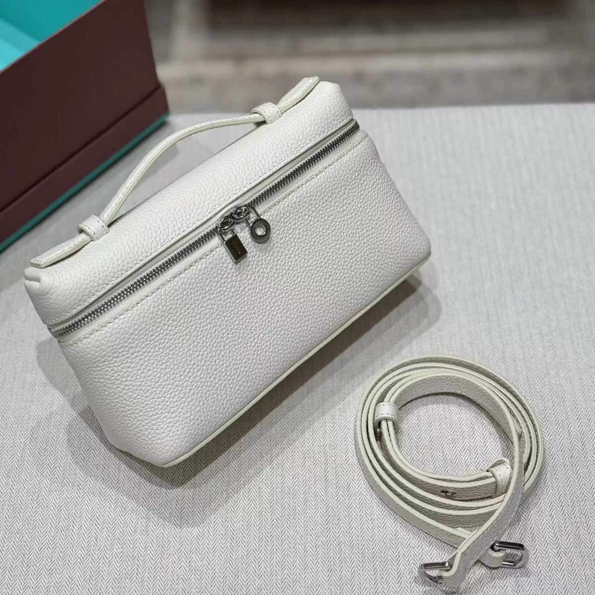 Women's Lunch Box First Layer Cowhide Hand Shoulder Bags