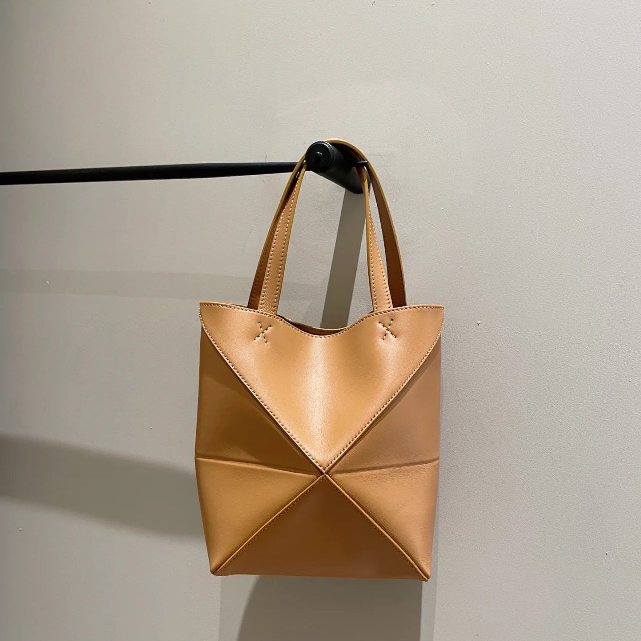 Niche Leather Folding Fashionable Large Capacity Tote Bags