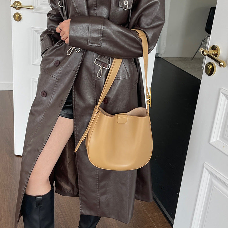 Women's Style Saddle Minority Fashion Genuine Leather Shoulder Bags